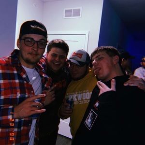 Meet your Posher, Keegan